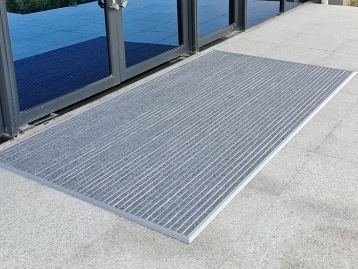 铝合金地垫的介绍