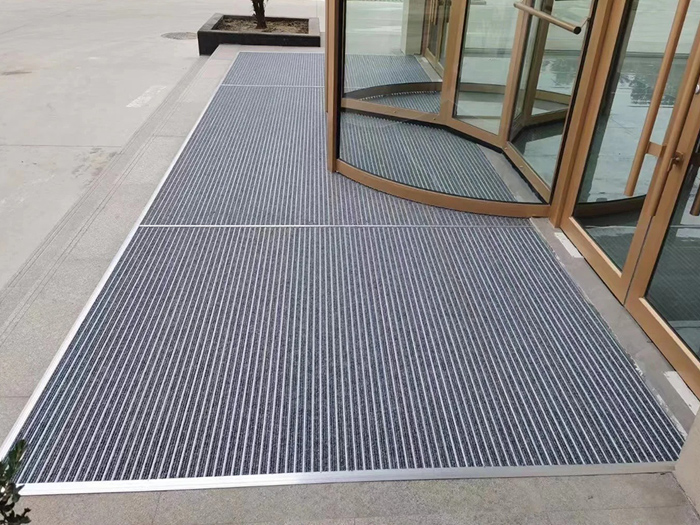 铝合金地垫的铺设以及保养方法