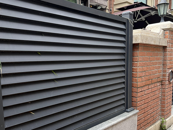 铝合金围栏工程案例