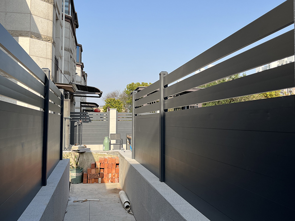 铝合金围栏工程案例