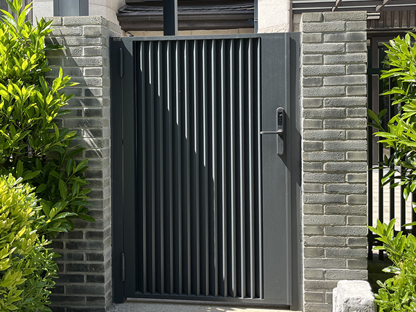 铝合金围栏工程案例